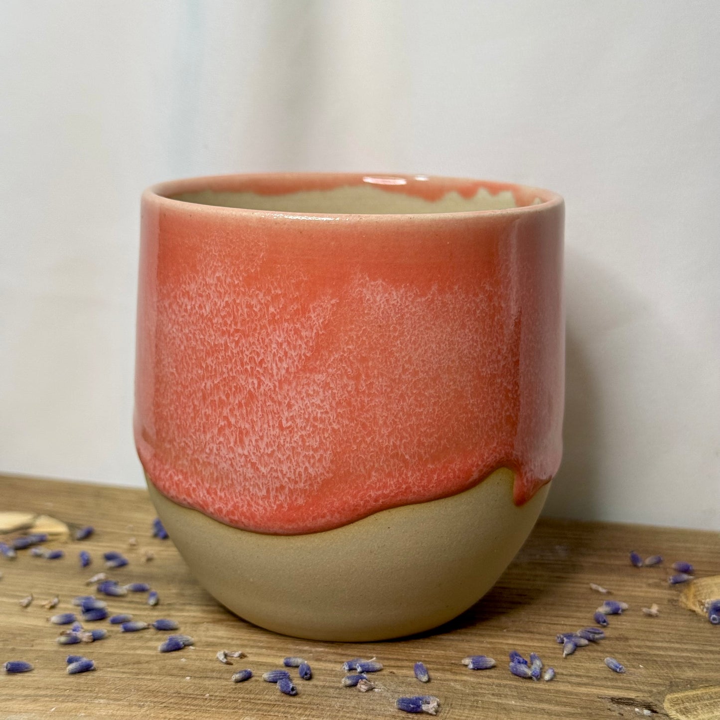 Becher Strawberry Kiss heller Ton