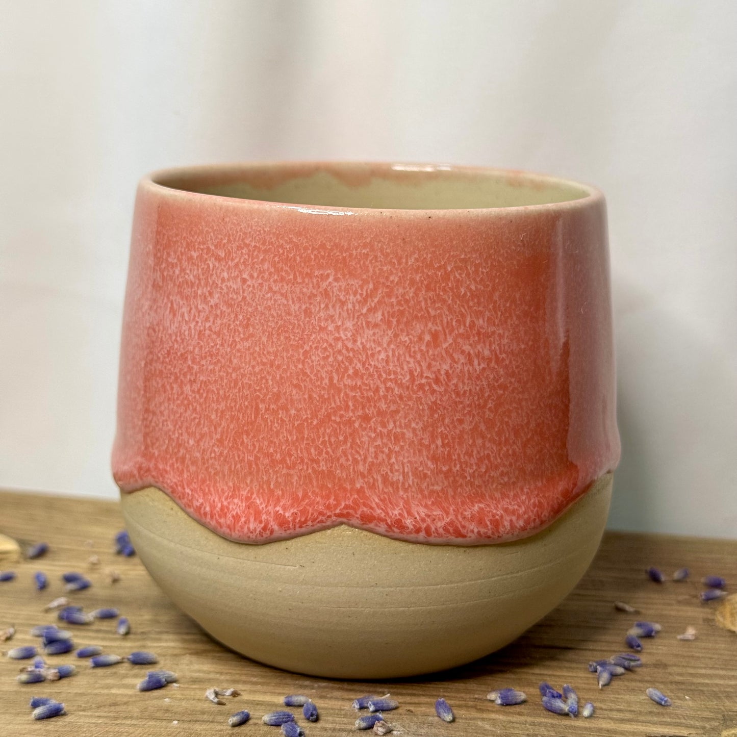 Becher Strawberry Kiss heller Ton